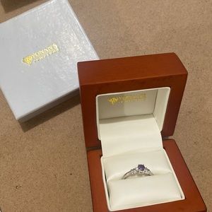 Yonans jewelry ring